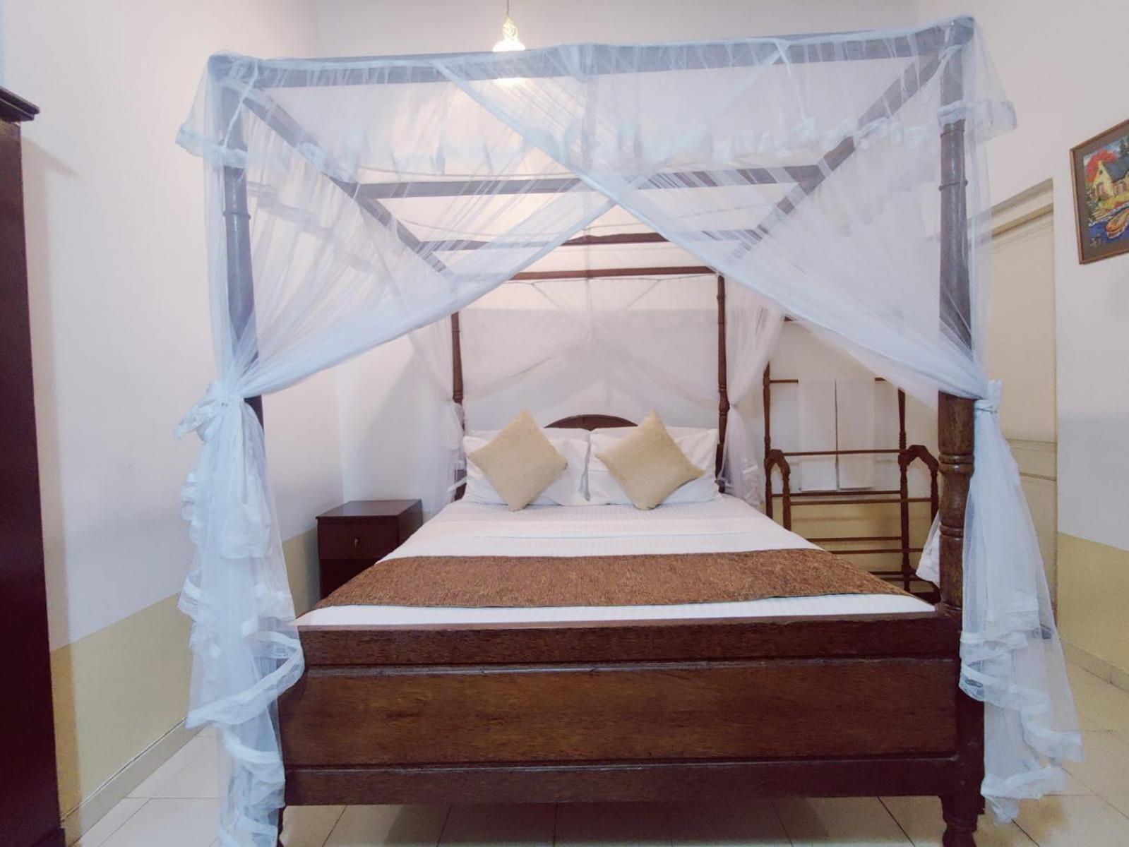 Hotel Grand Colonial Viveka Kurunegala Esterno foto