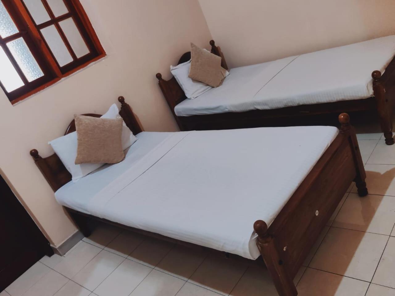 Hotel Grand Colonial Viveka Kurunegala Esterno foto