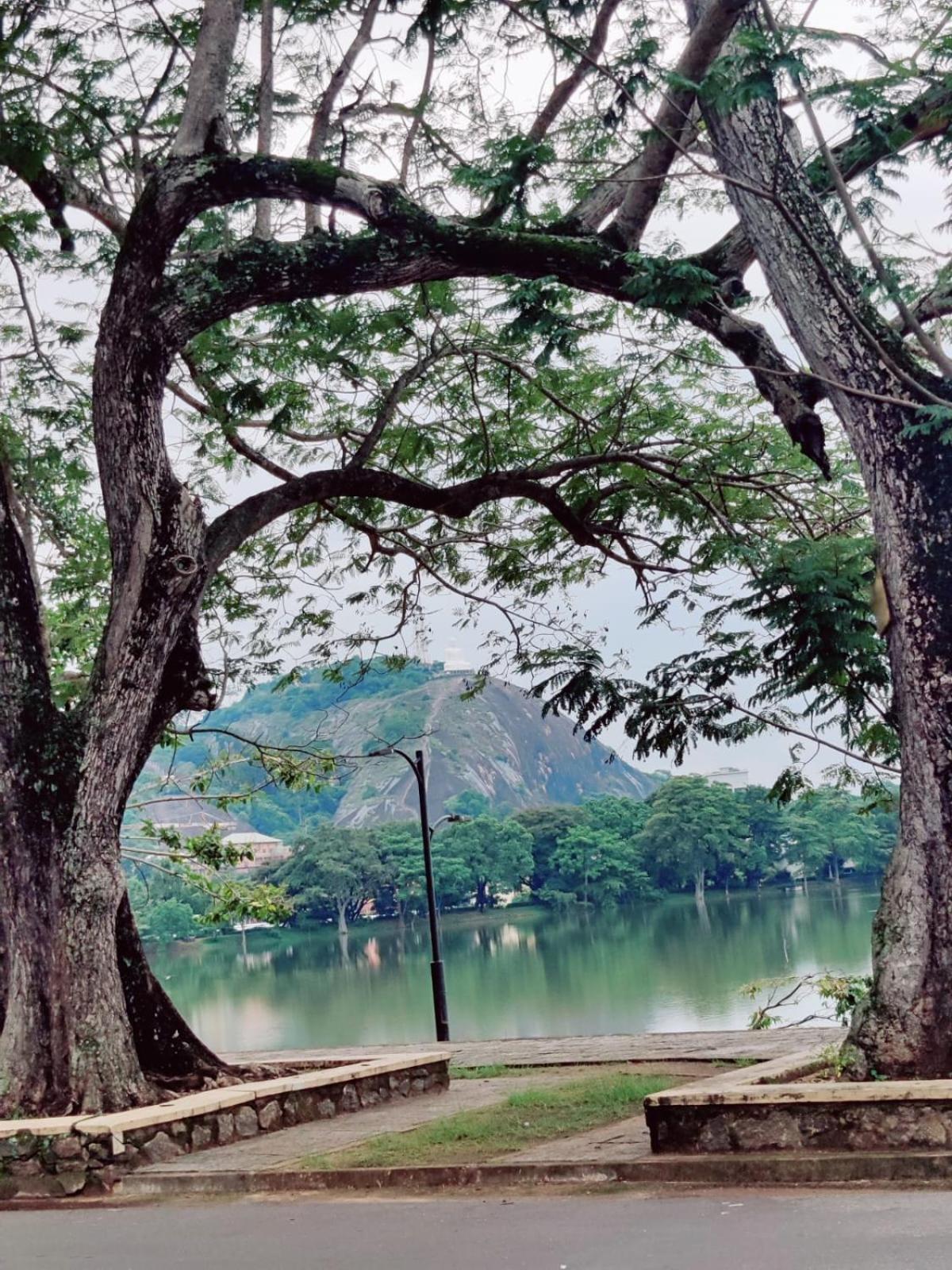 Hotel Grand Colonial Viveka Kurunegala Esterno foto