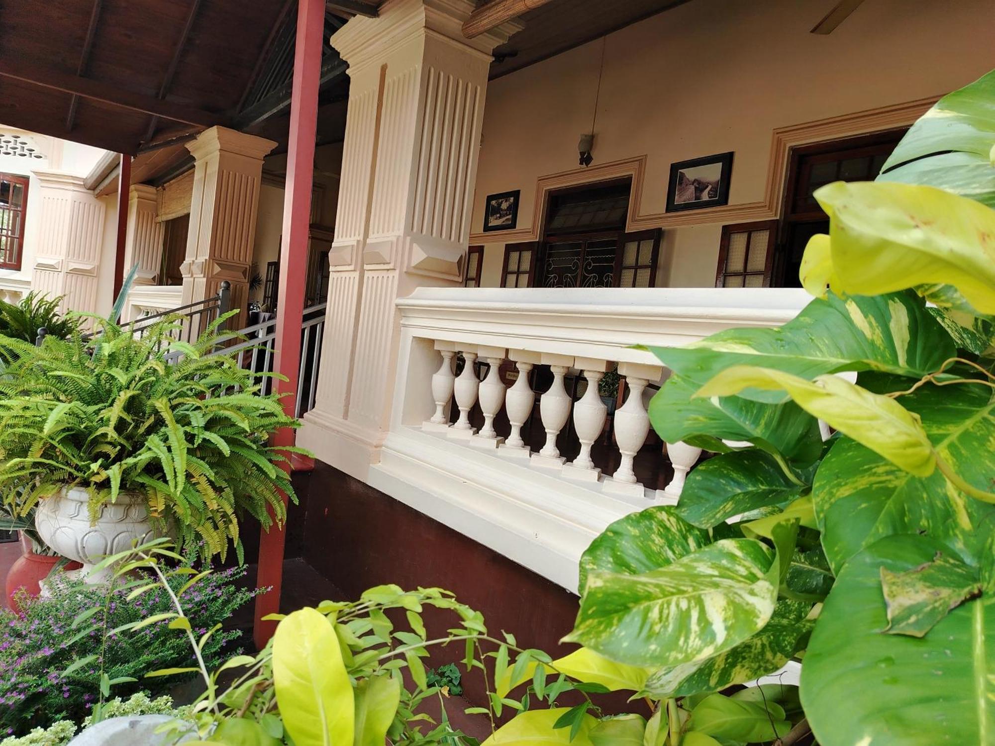 Hotel Grand Colonial Viveka Kurunegala Esterno foto